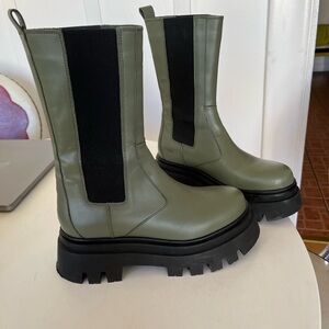Alohas All Rounder Dusty Olive Platform Boot